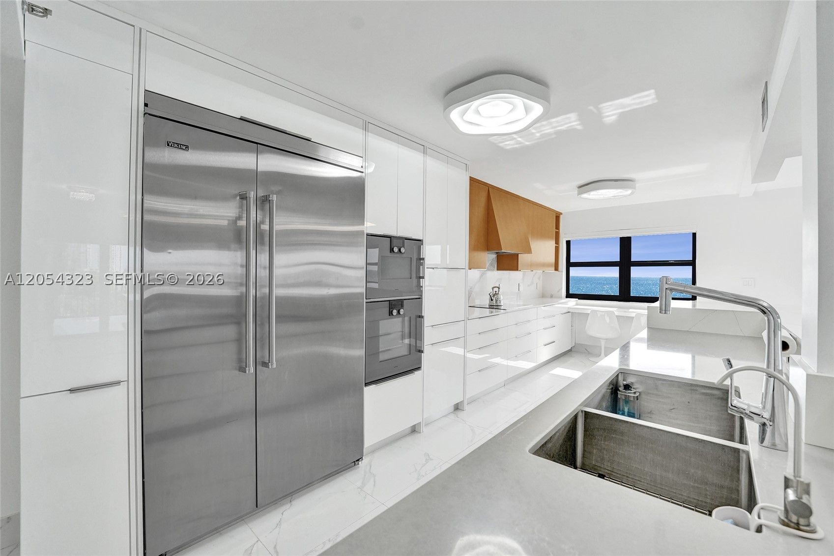 SUMMIT CONDO - Residential Lease
