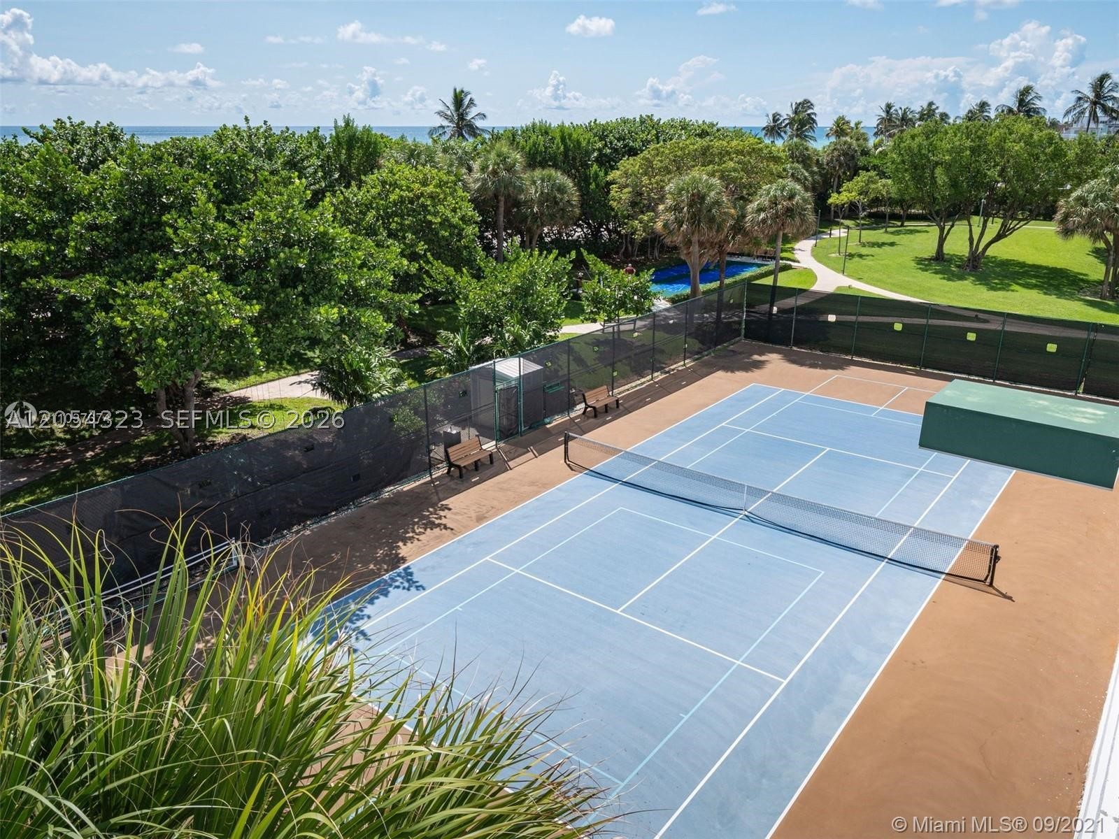 SUMMIT CONDO - Residential Lease