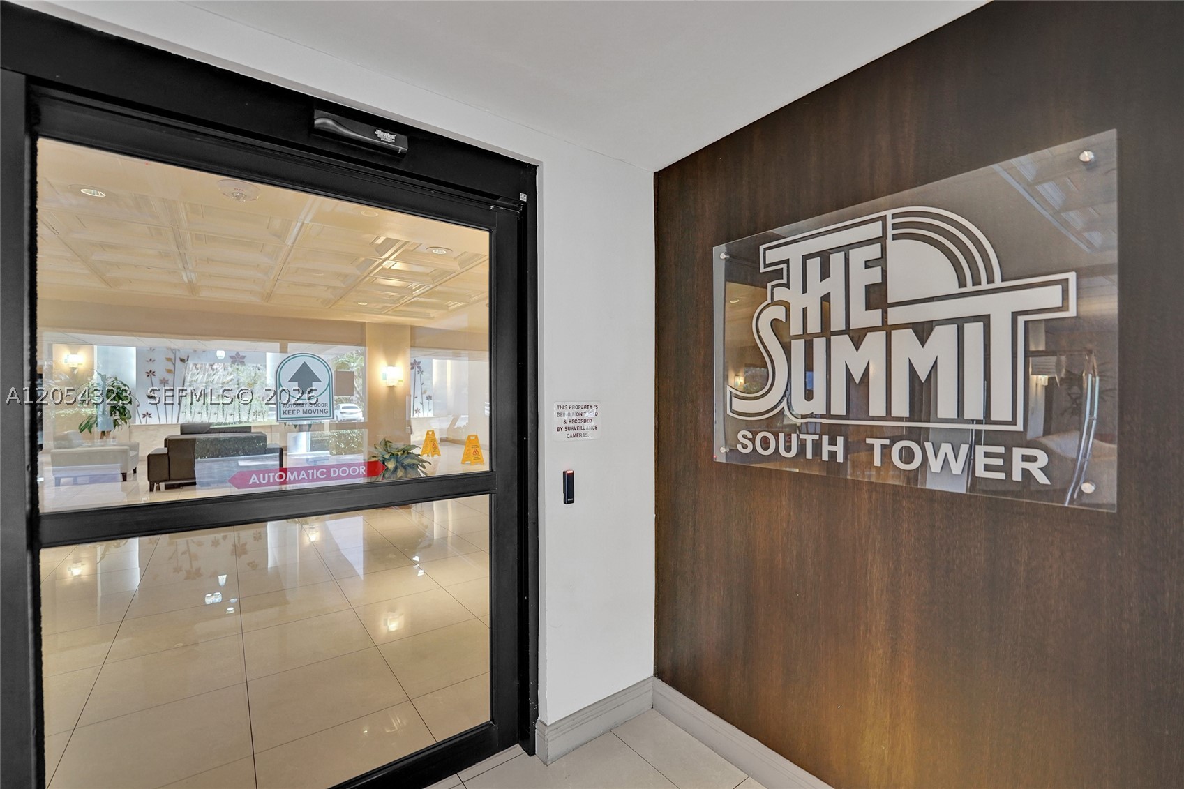 SUMMIT CONDO - Residential Lease