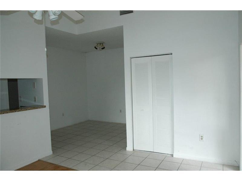 REFLECTIONS AT PEMBROKE P - Residential Lease