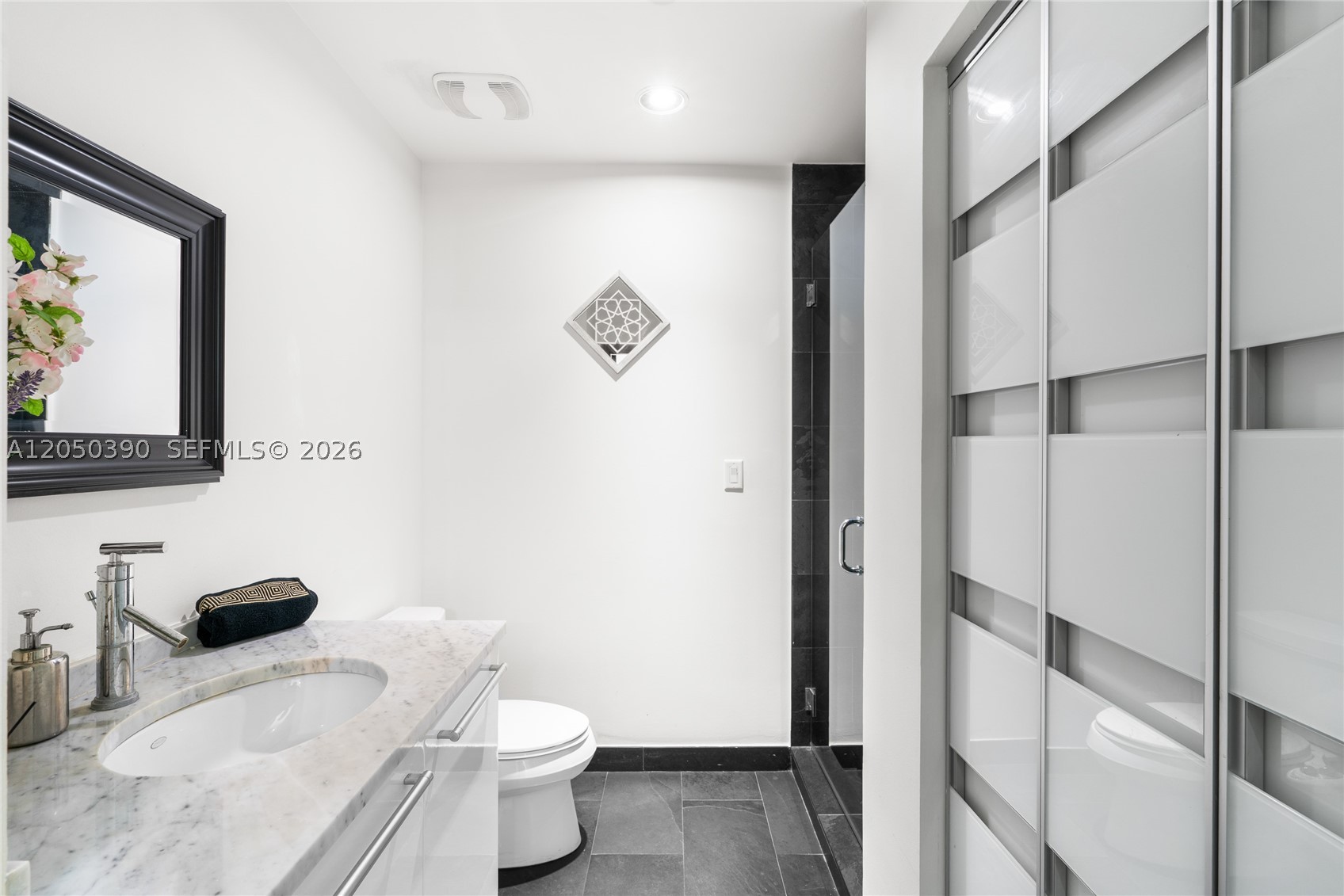 900 BISCAYNE BAY CONDO - Residential Lease