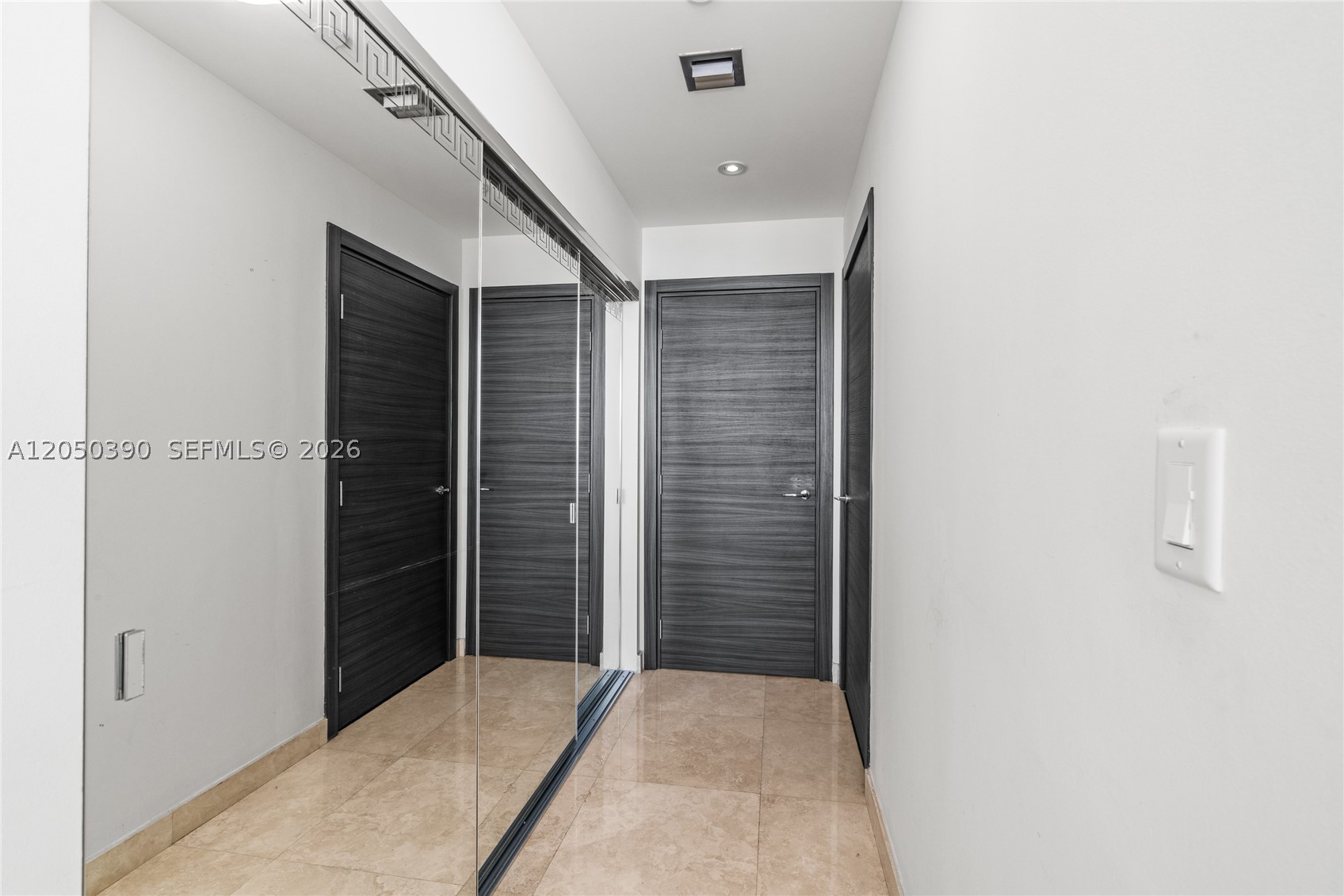 900 BISCAYNE BAY CONDO - Residential Lease