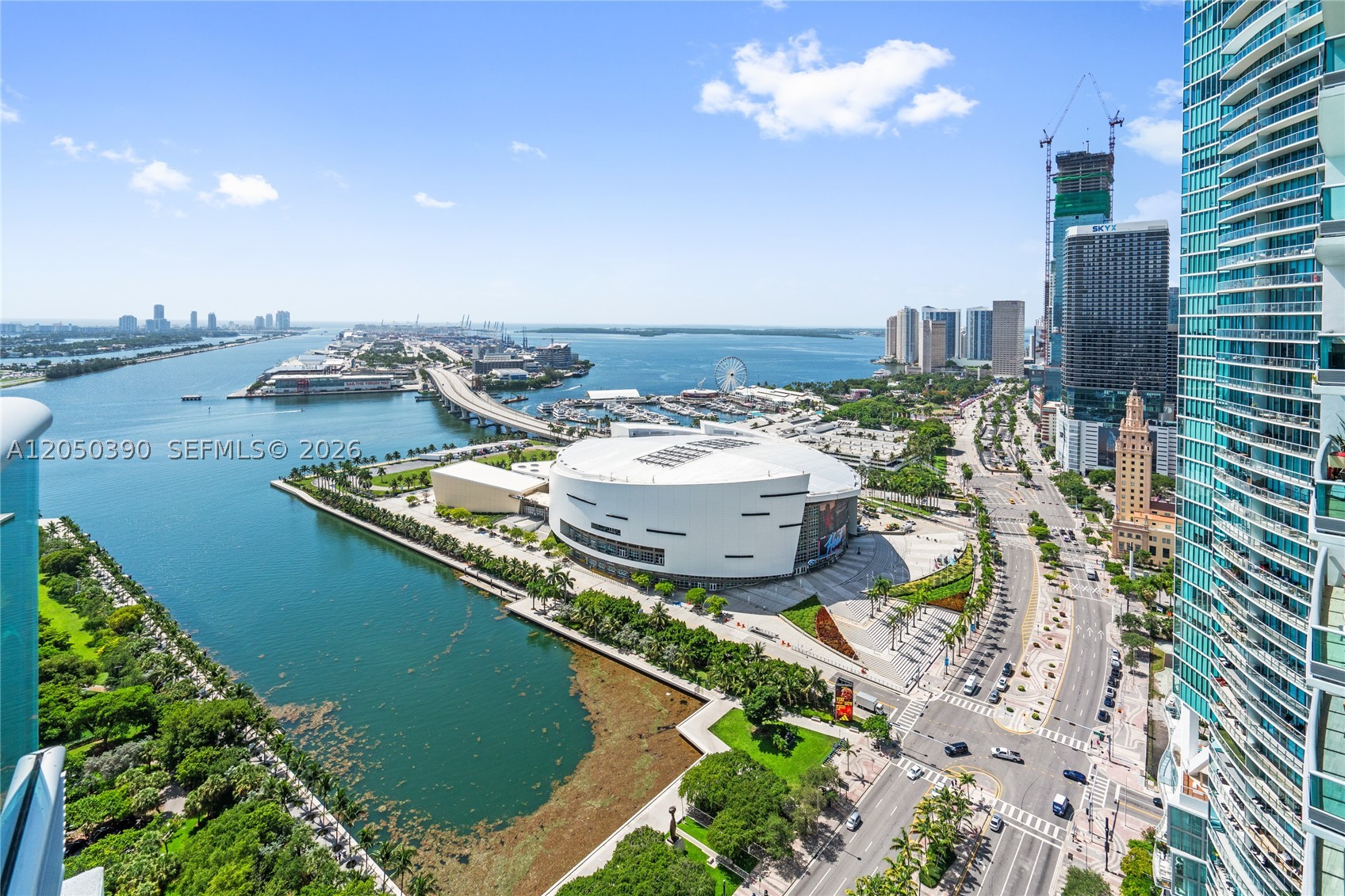 900 BISCAYNE BAY CONDO - Residential Lease