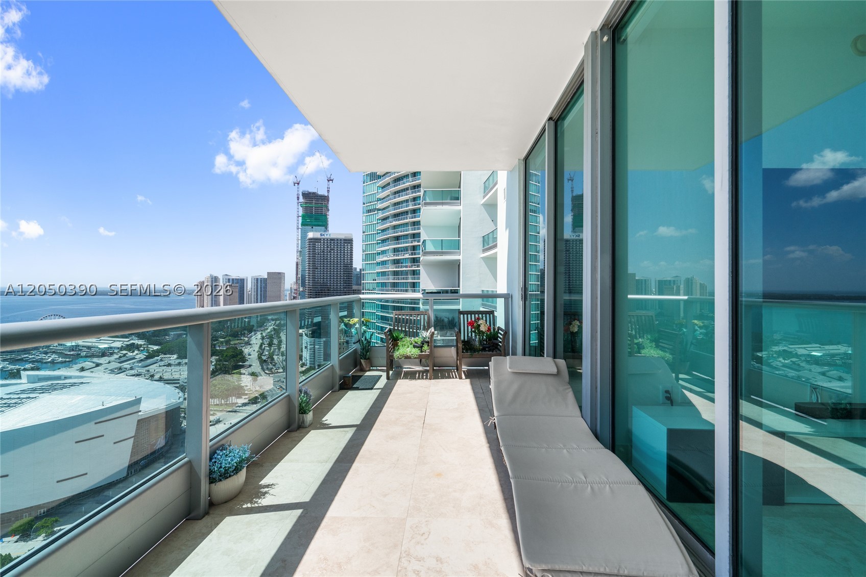 900 BISCAYNE BAY CONDO - Residential Lease