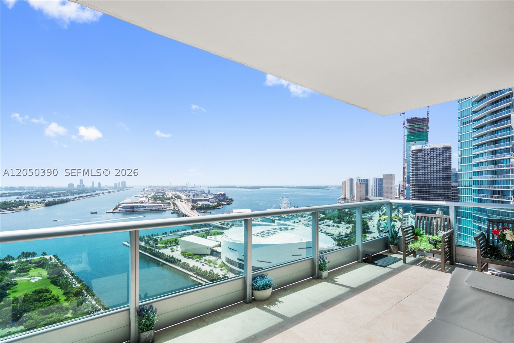 900 BISCAYNE BAY CONDO - Residential Lease