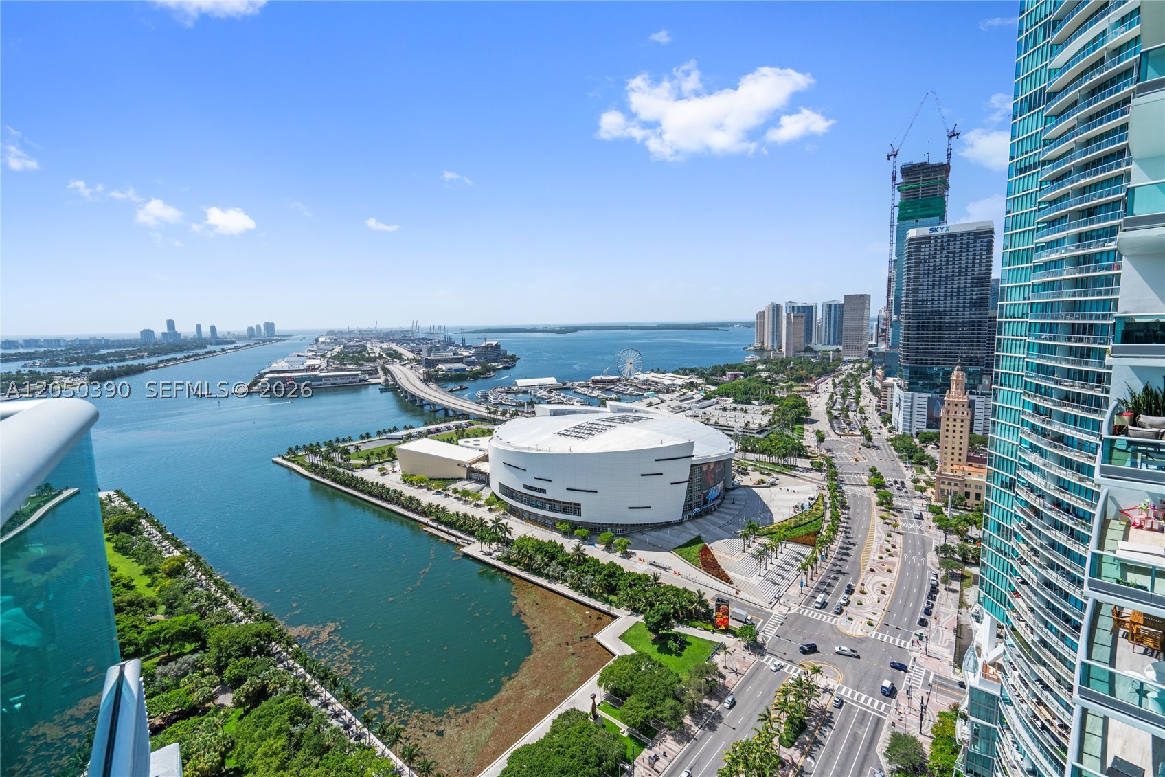 900 BISCAYNE BAY CONDO - Residential Lease
