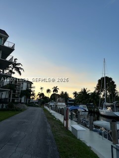 RIVER REACH CONDOMINIUM V - Residential