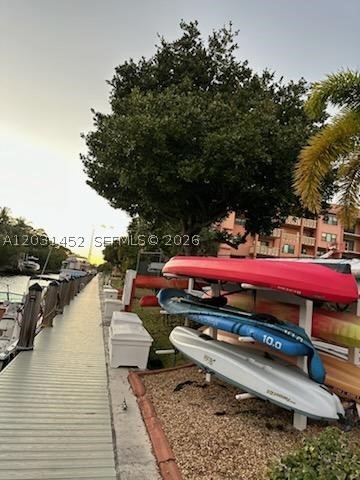 RIVER REACH CONDOMINIUM V - Residential