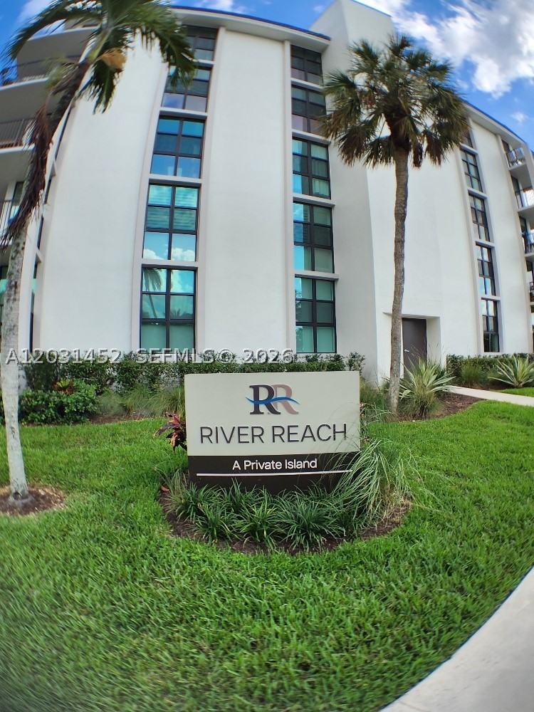 RIVER REACH CONDOMINIUM V - Residential