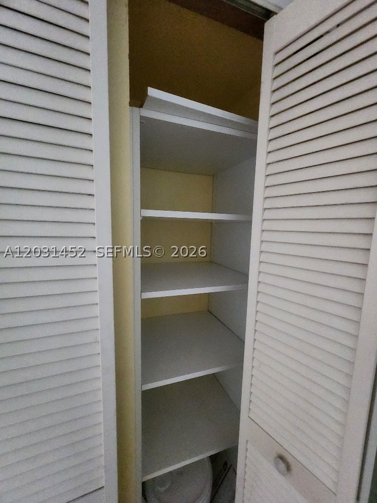 RIVER REACH CONDOMINIUM V - Residential