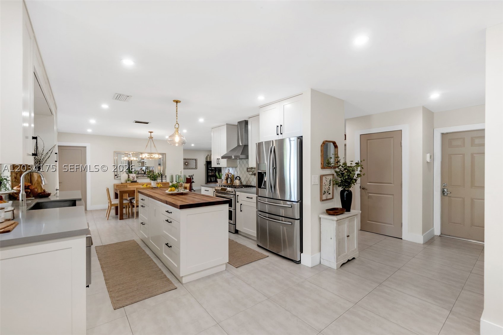 MIAMI LAKES-LAKE GLENN EL - Residential