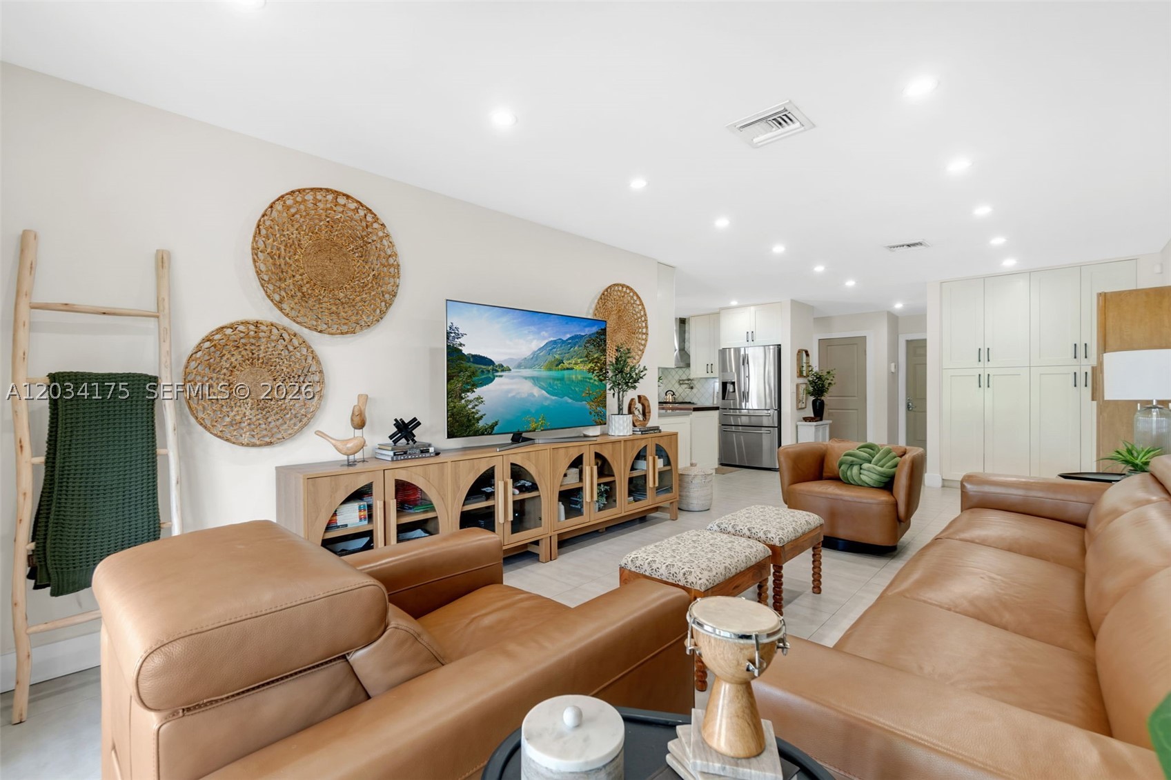 MIAMI LAKES-LAKE GLENN EL - Residential