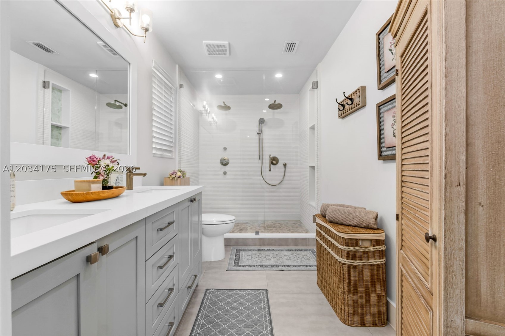 MIAMI LAKES-LAKE GLENN EL - Residential