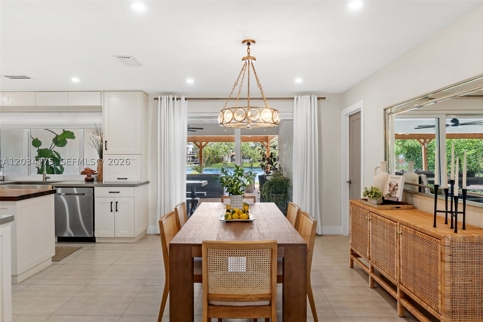 MIAMI LAKES-LAKE GLENN EL - Residential