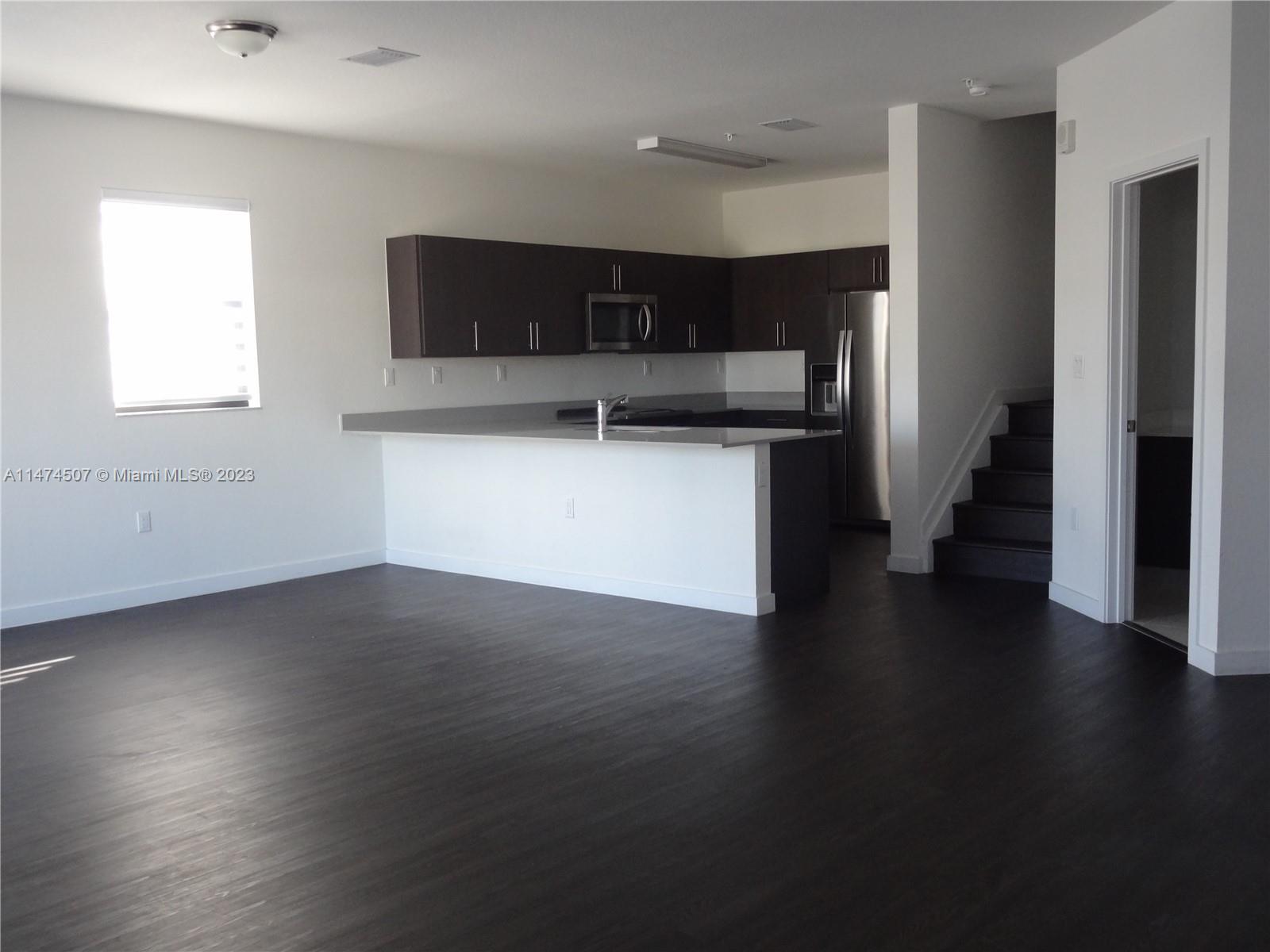 CENTURY PARK SOUTH - Residential Lease