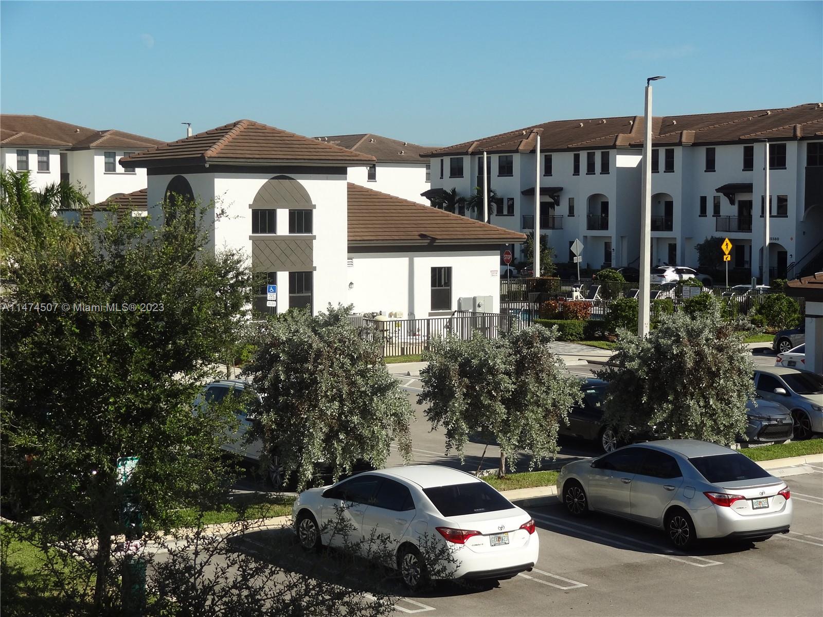 CENTURY PARK SOUTH - Residential Lease