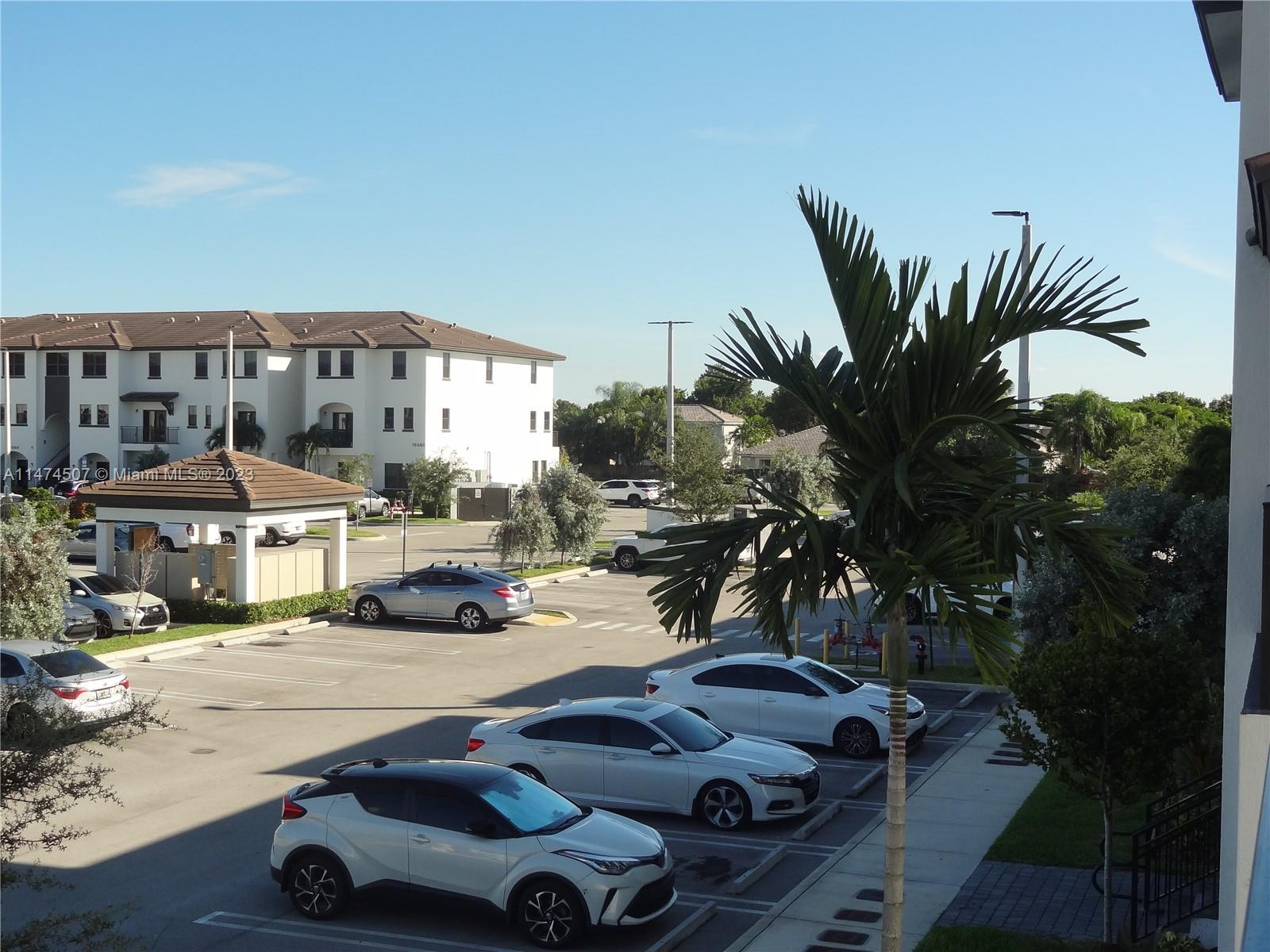CENTURY PARK SOUTH - Residential Lease