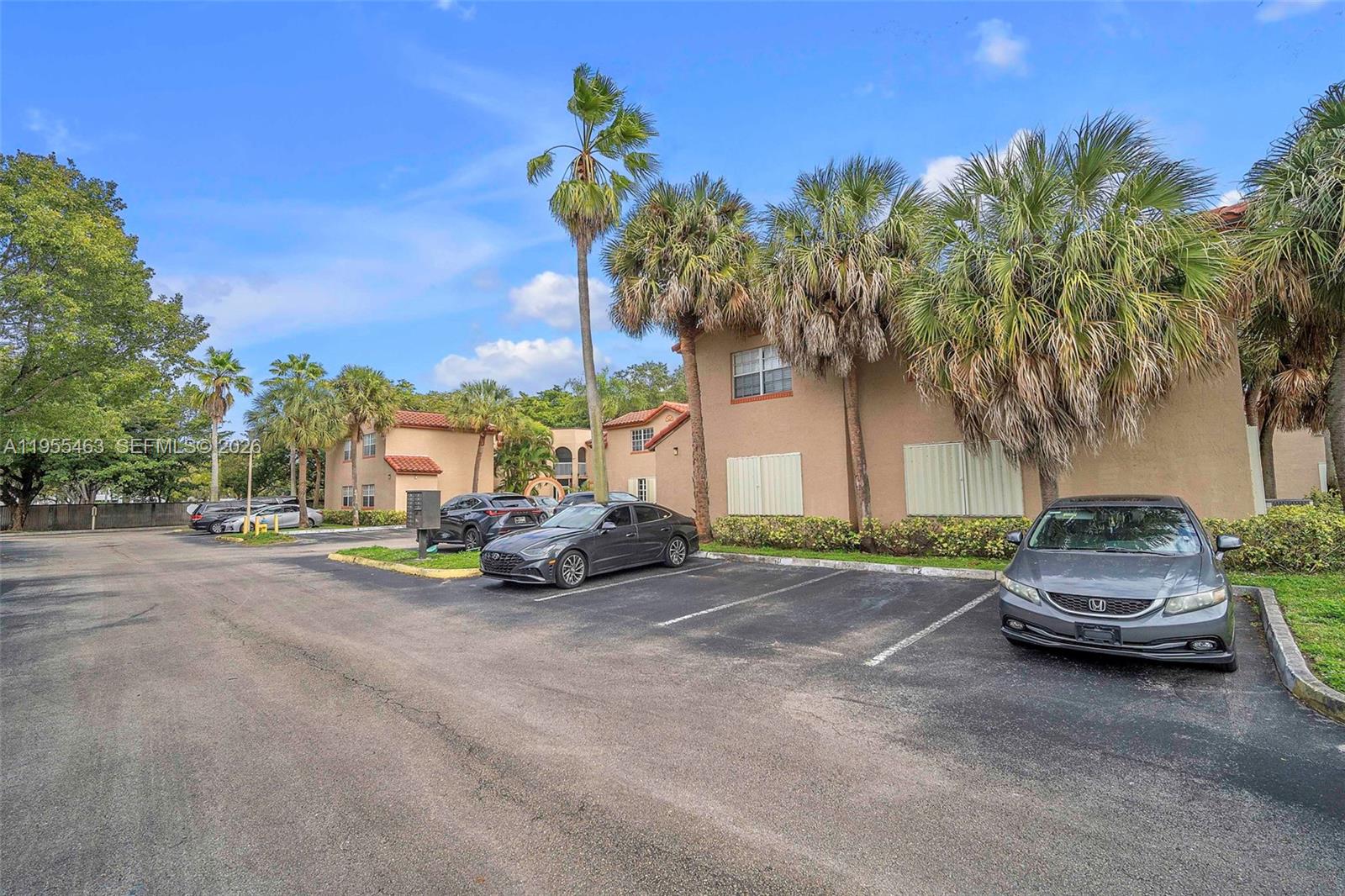 WINDMILL LAKES II CONDO - Residential