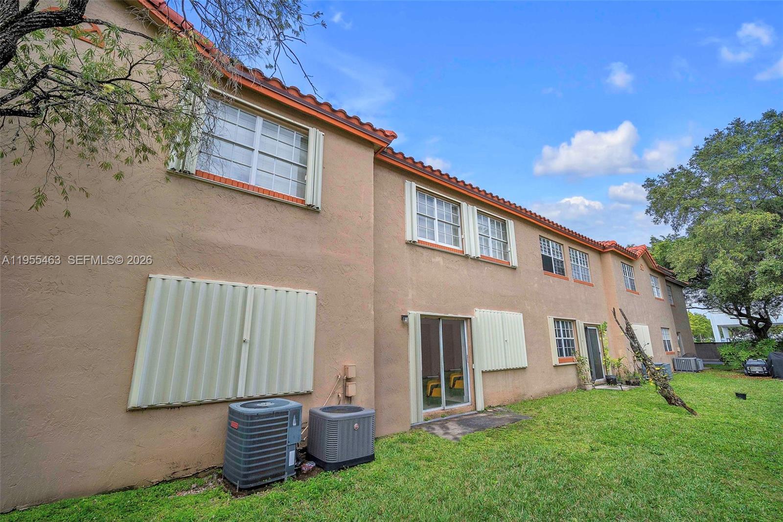 WINDMILL LAKES II CONDO - Residential