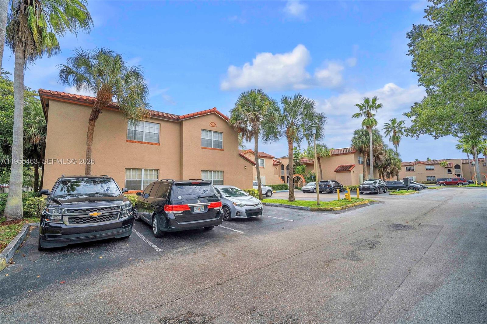 WINDMILL LAKES II CONDO - Residential