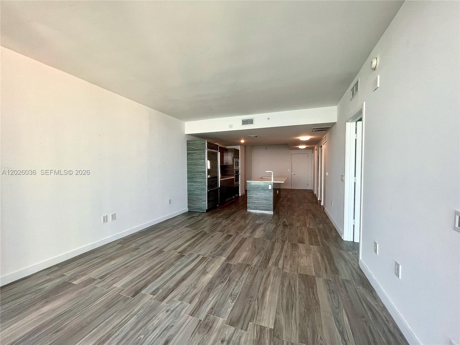 ICONBAY - Residential Lease