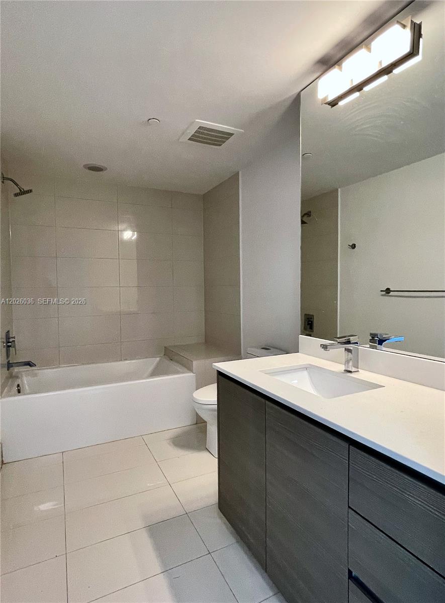 ICONBAY - Residential Lease
