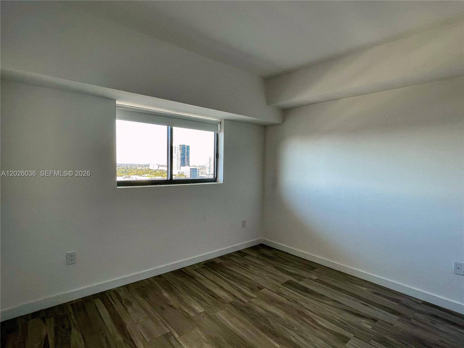 ICONBAY - Residential Lease