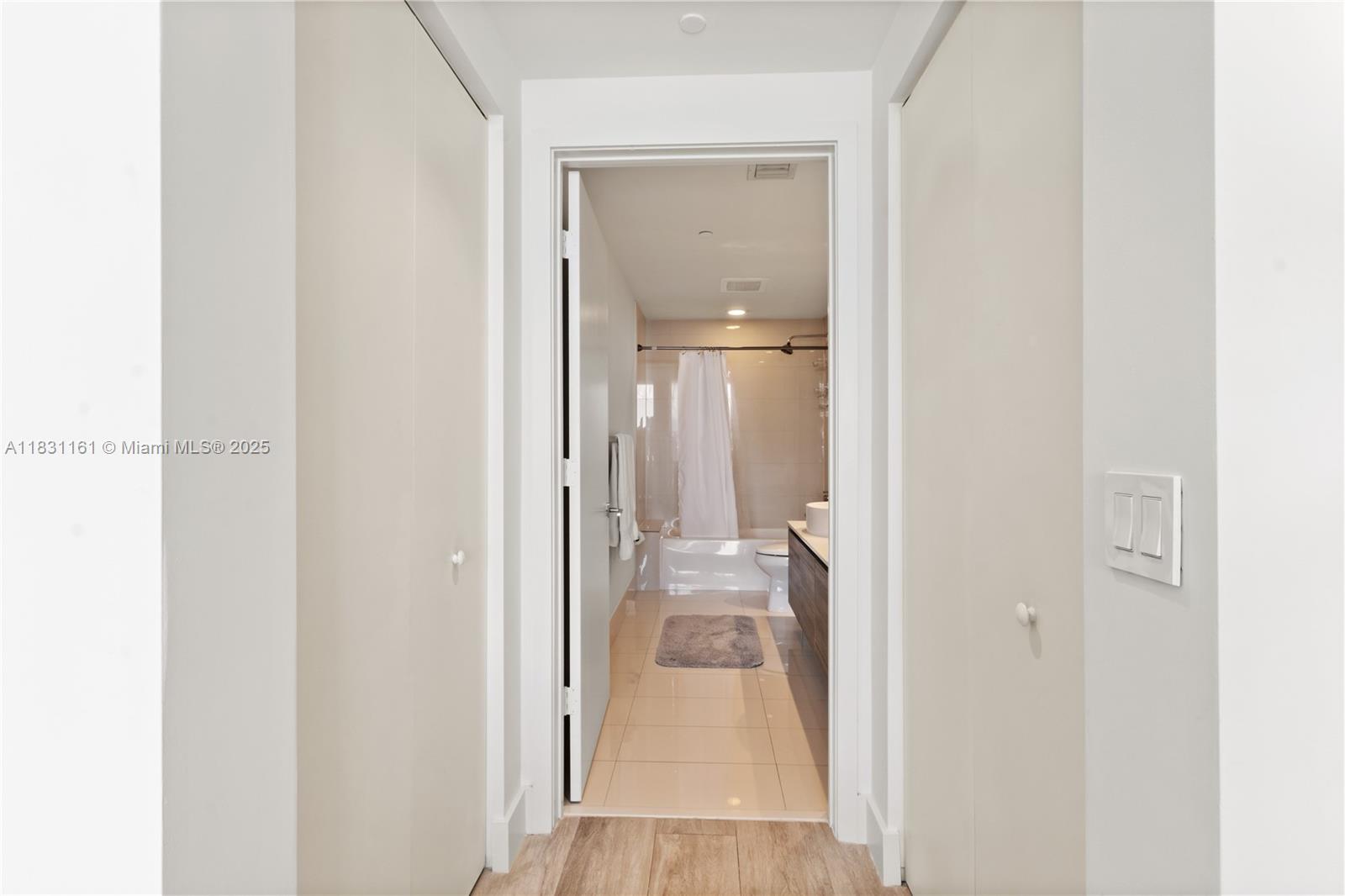 3401 MIDTOWN CONDO - Residential Lease