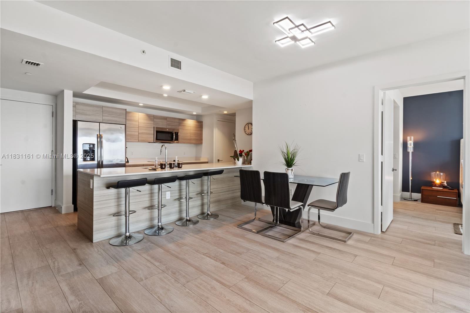 3401 MIDTOWN CONDO - Residential Lease