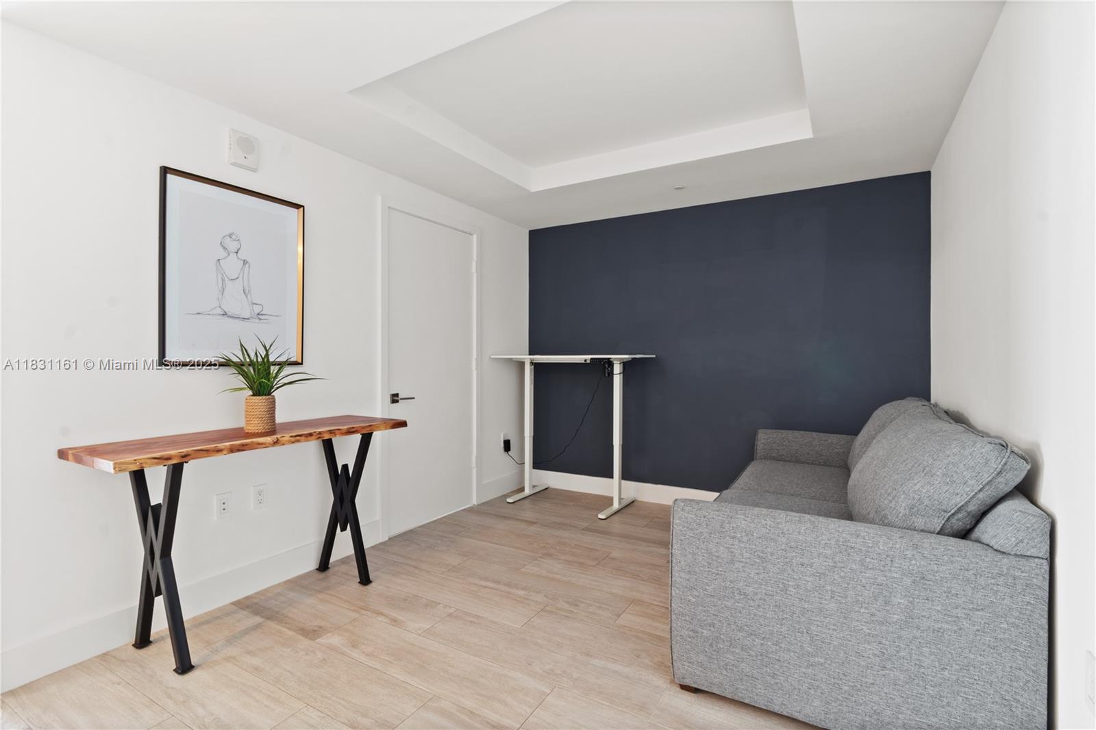 3401 MIDTOWN CONDO - Residential Lease