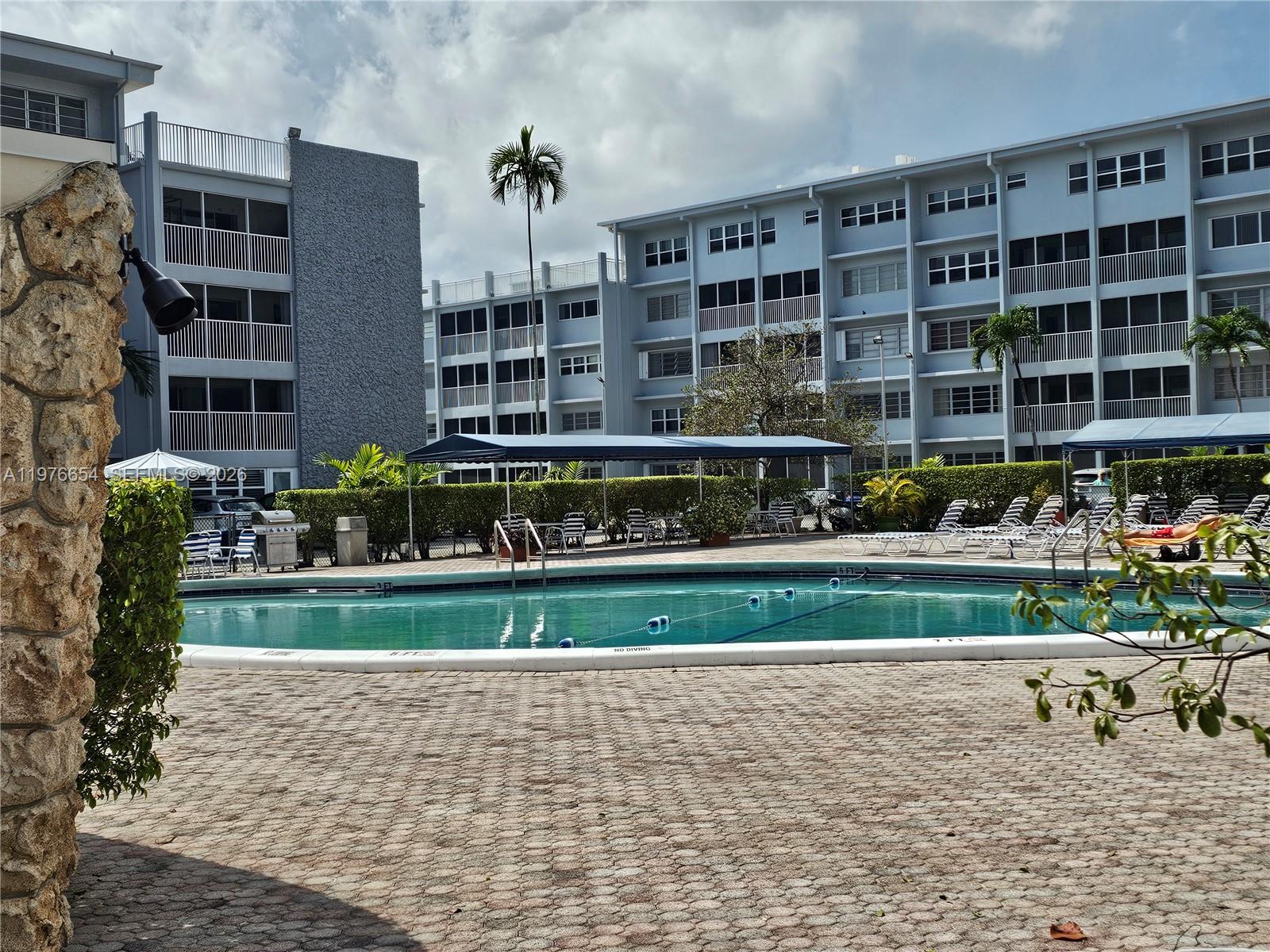 THIRD GULFSTREAM GARDEN - Residential