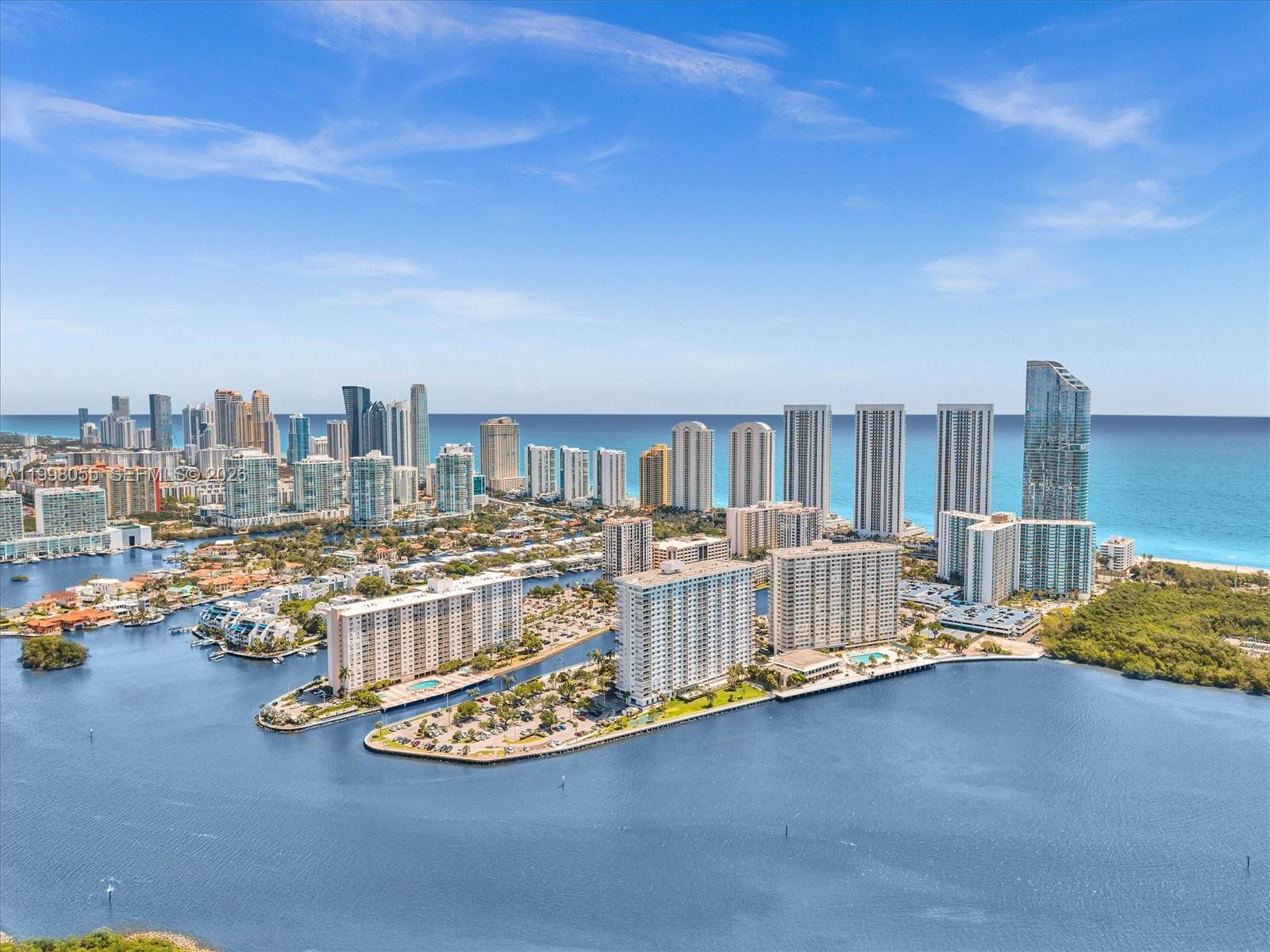 ARLEN HOUSE WEST CONDO - Residential