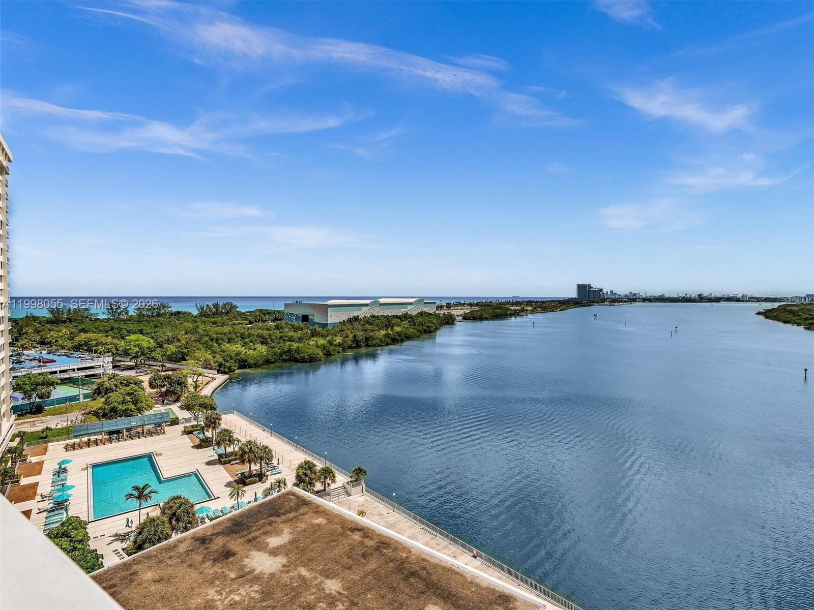 ARLEN HOUSE WEST CONDO - Residential