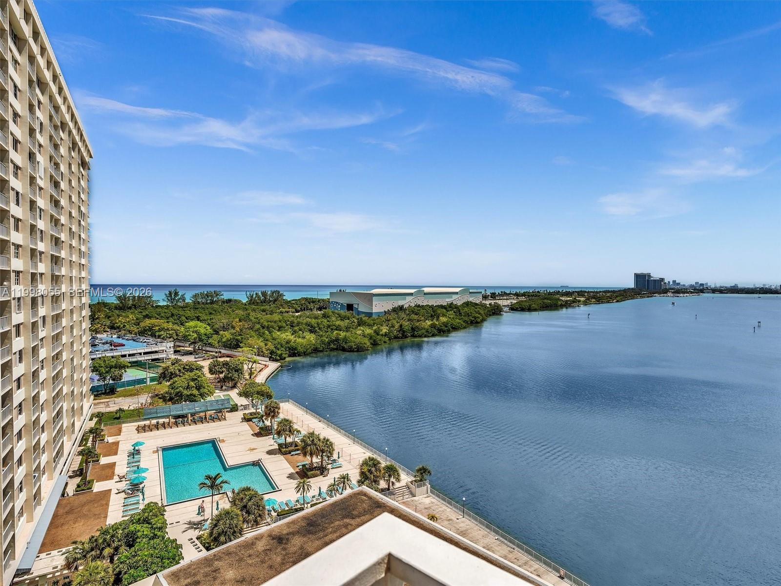 ARLEN HOUSE WEST CONDO - Residential