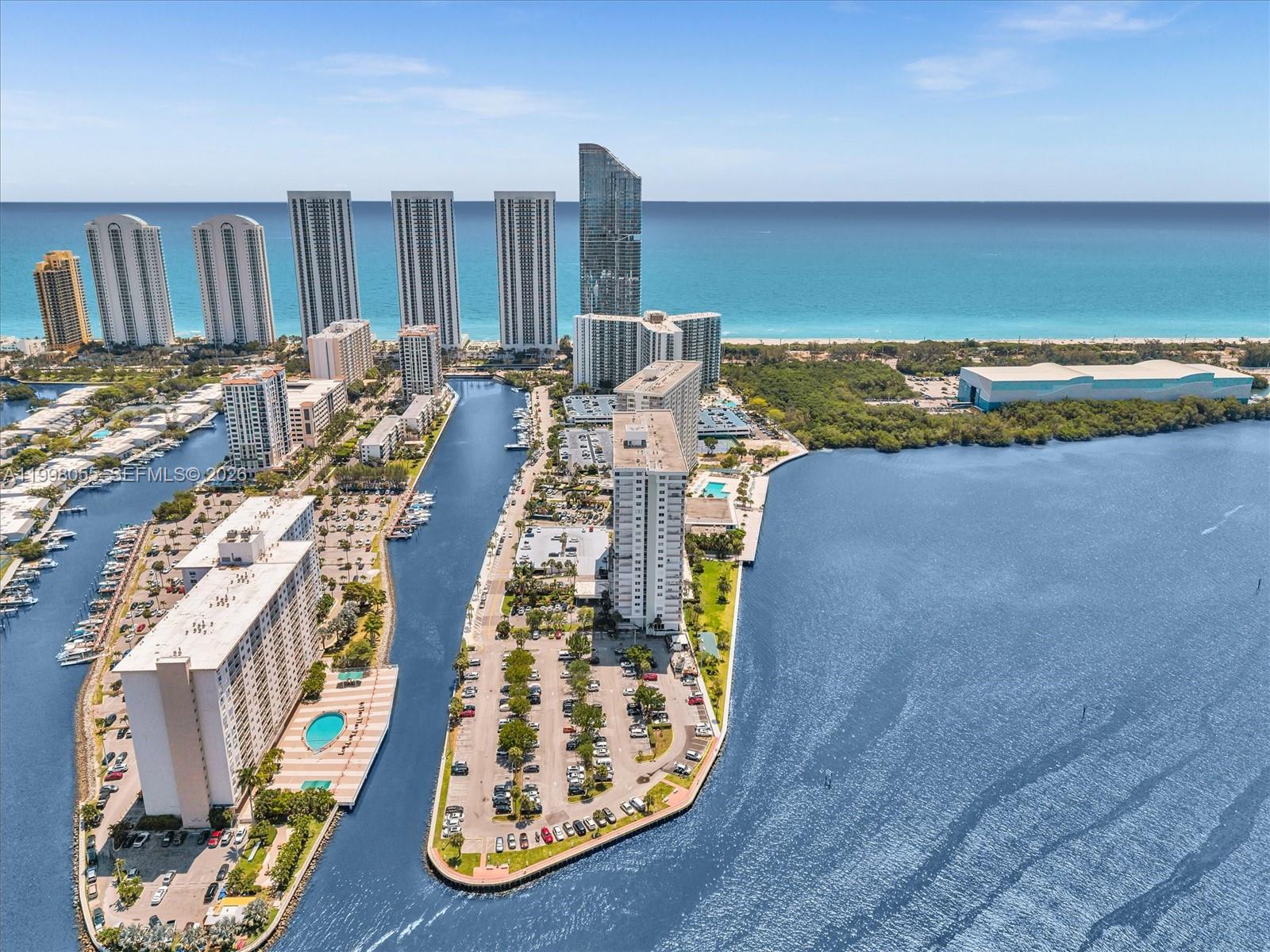 ARLEN HOUSE WEST CONDO - Residential