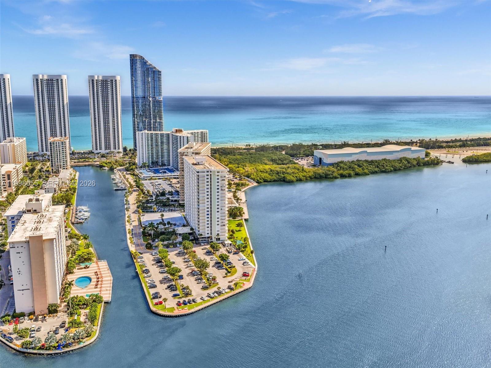 ARLEN HOUSE WEST CONDO - Residential