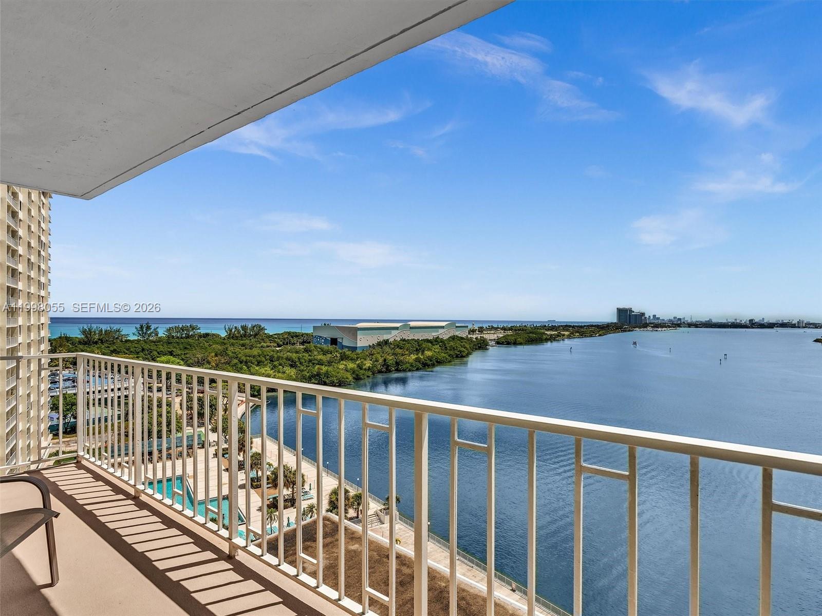 ARLEN HOUSE WEST CONDO - Residential