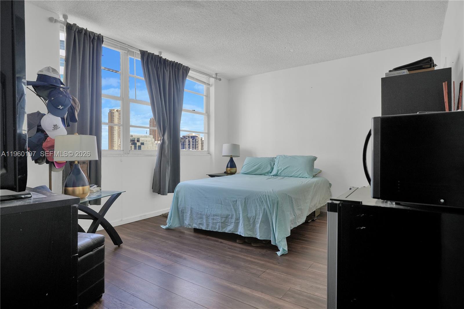FOUR AMBASSADORS CONDO PH - Residential