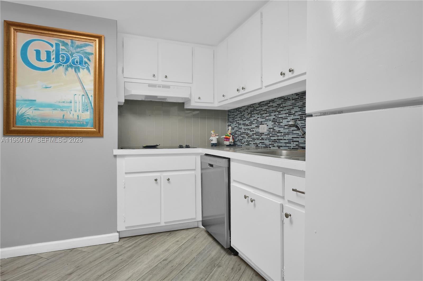 FOUR AMBASSADORS CONDO PH - Residential