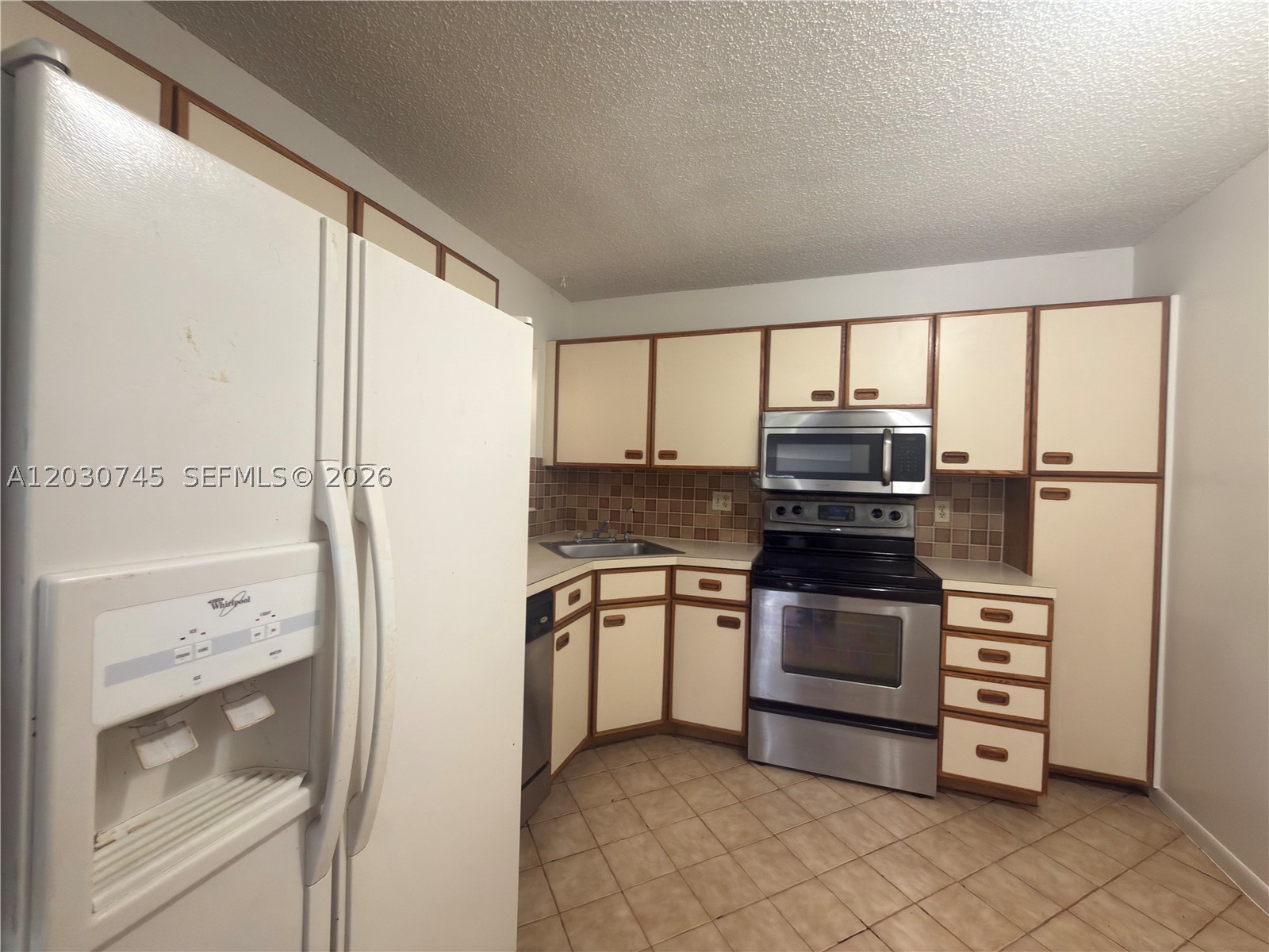 BAYWOOD VILLAGE I-A CONDO - Residential