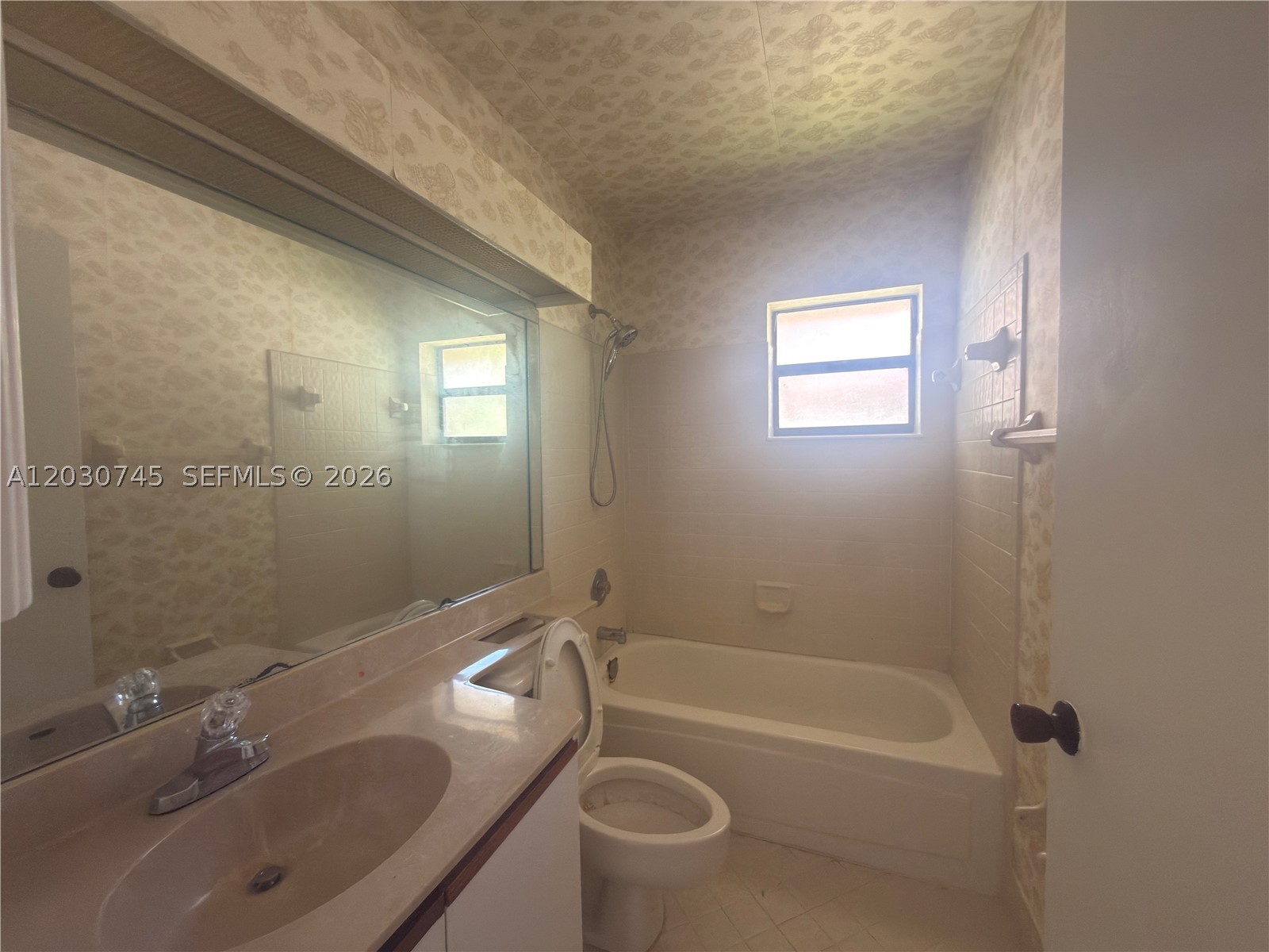 BAYWOOD VILLAGE I-A CONDO - Residential