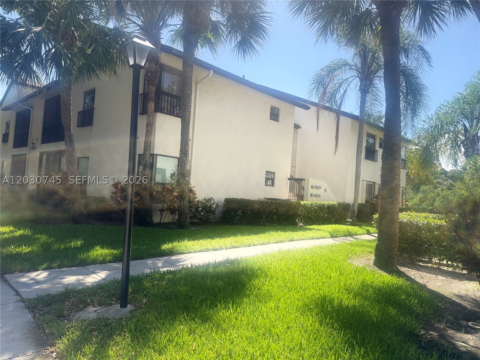 BAYWOOD VILLAGE I-A CONDO - Residential