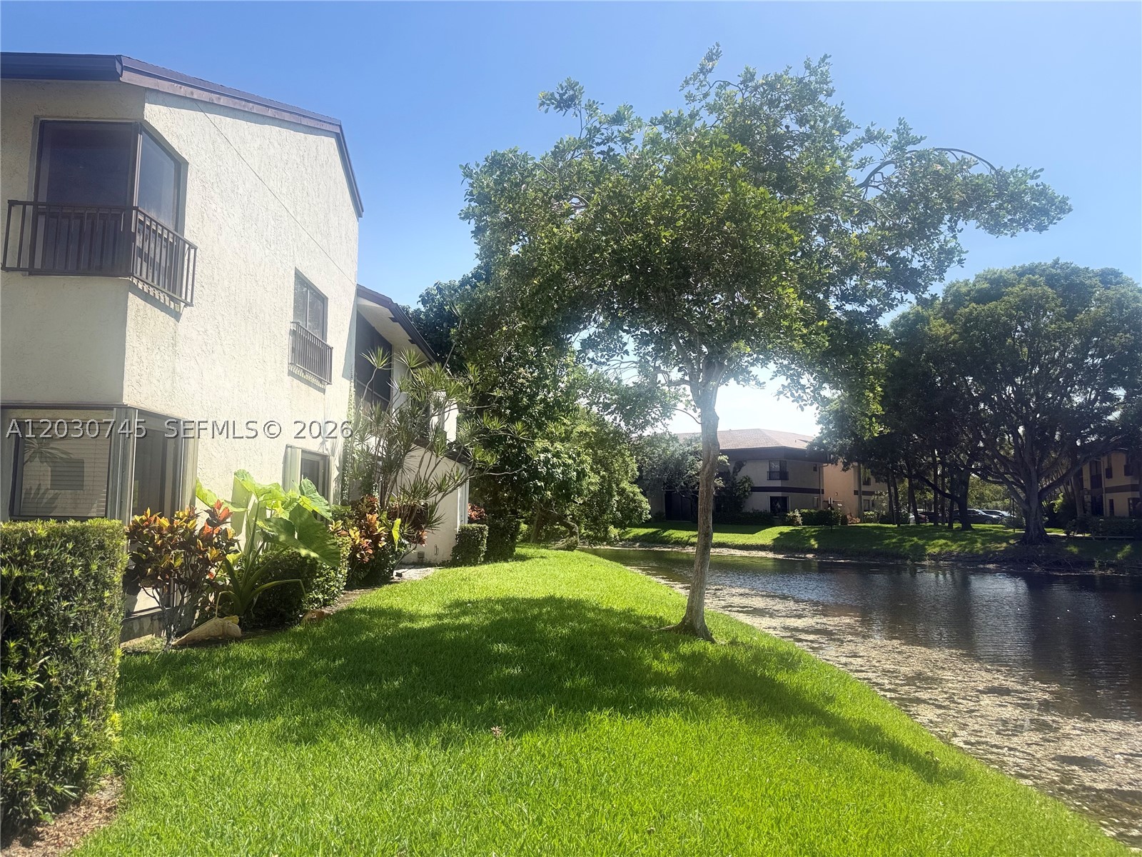 BAYWOOD VILLAGE I-A CONDO - Residential