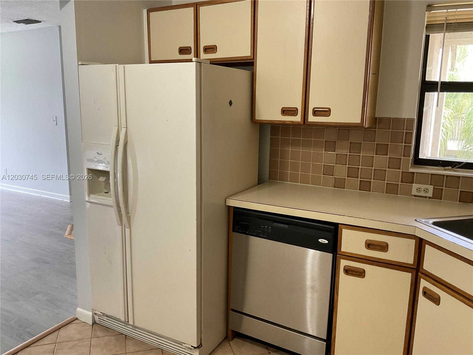 BAYWOOD VILLAGE I-A CONDO - Residential