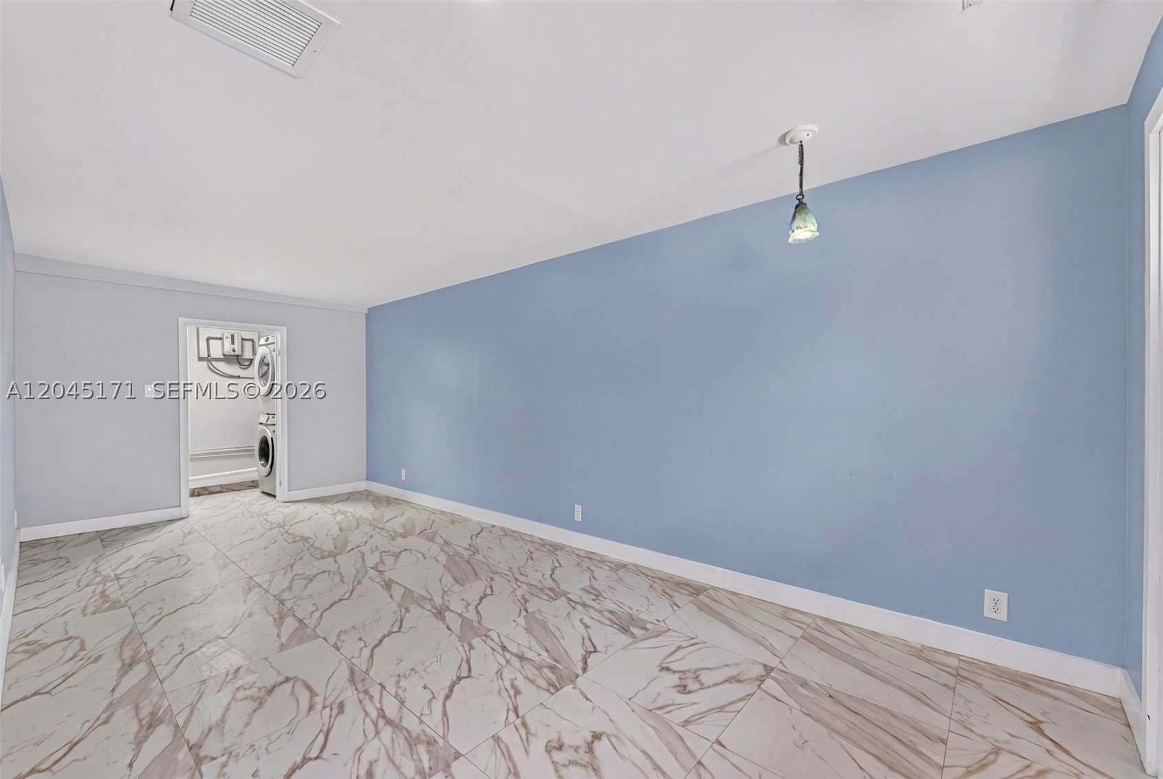 LAUDERDALE PARK 6-33 1/2 - Residential