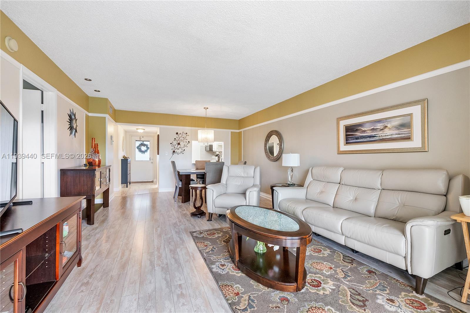 ORIOLE GOLF & TENNIS CLUB - Residential