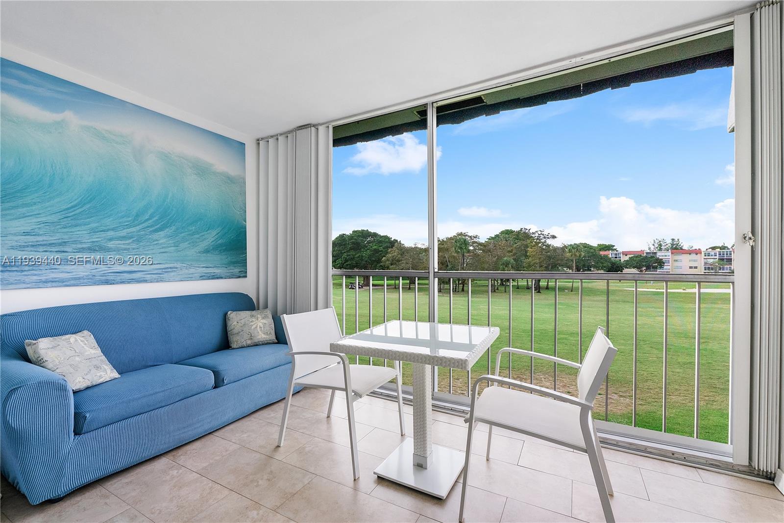ORIOLE GOLF & TENNIS CLUB - Residential