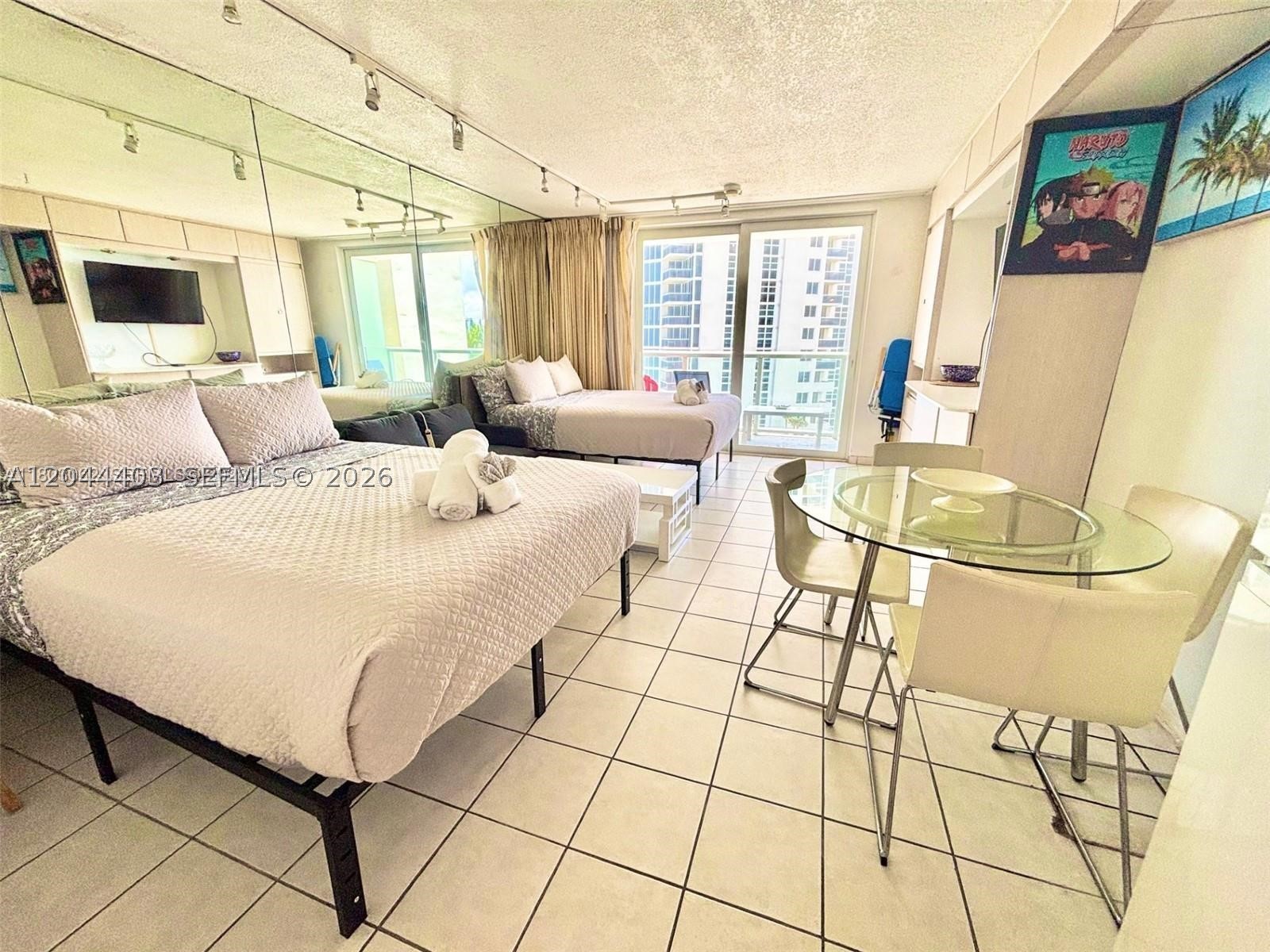 THE AVENTURA BEACH CLUB C - Residential