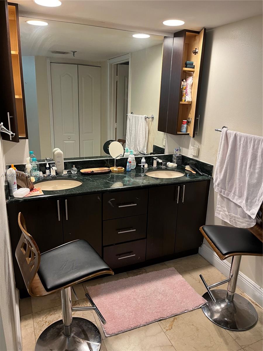 BRICKELL KEY ONE CONDO - Residential