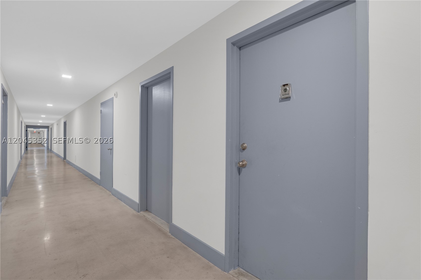 THE ISLANDER CLUB CONDO - Residential